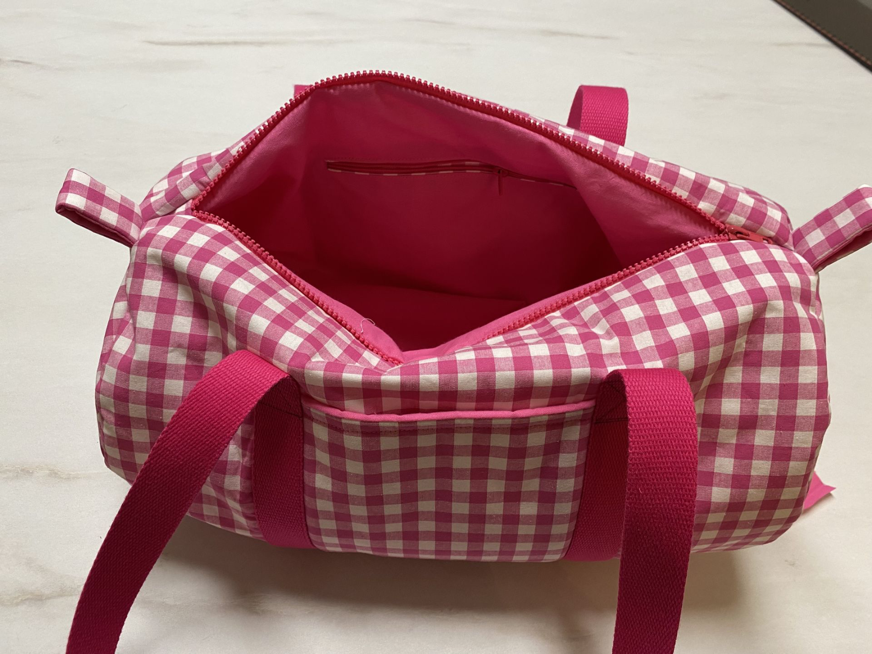 Petit sac polochon vichy rose fuchsia sur coton uni fuchsia