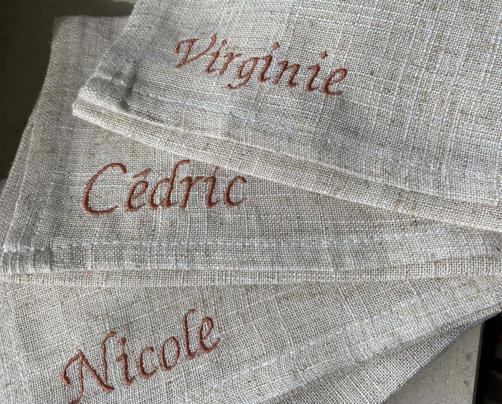 broderie sur serviettes 